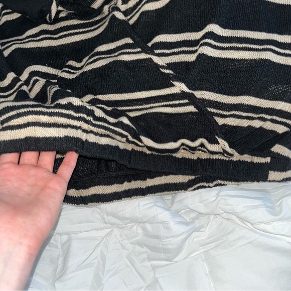 Sadie & Sage | Stipe Sweater - Picture 5 of 5